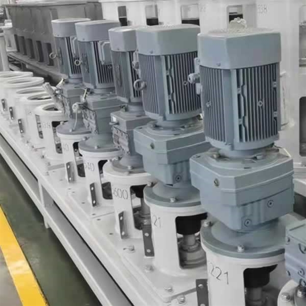 攪拌器安裝現場